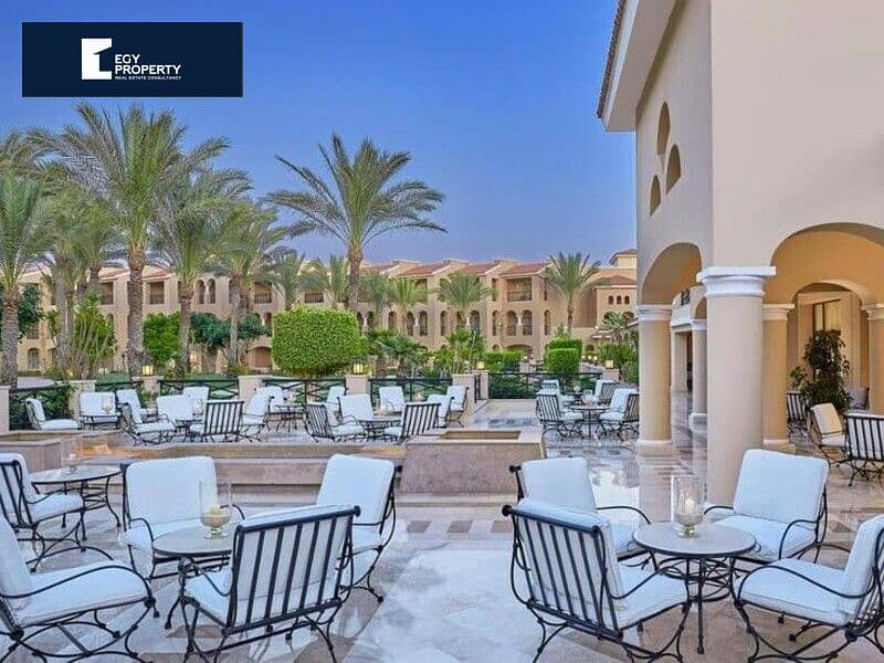 "Luxurious Villa for Sale with Private Pool—Ready to Move In and Ready for Showing. Don’t Miss This Opportunity!" 10