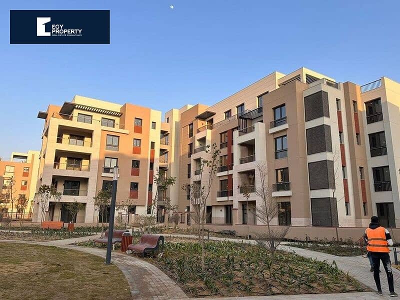 شقة بإطلالة خضراء واسعة للبيع في ديستريكت فايف بمقدم وتقسيط Apartment with a Wide Greenery View 9