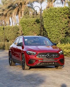 Mercedes GLA 200 2024 RED × BROWN INTERIOR 0