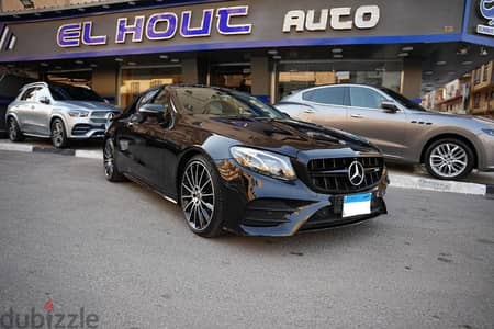 Mercedes-Benz_E300coupe_AMG_2020