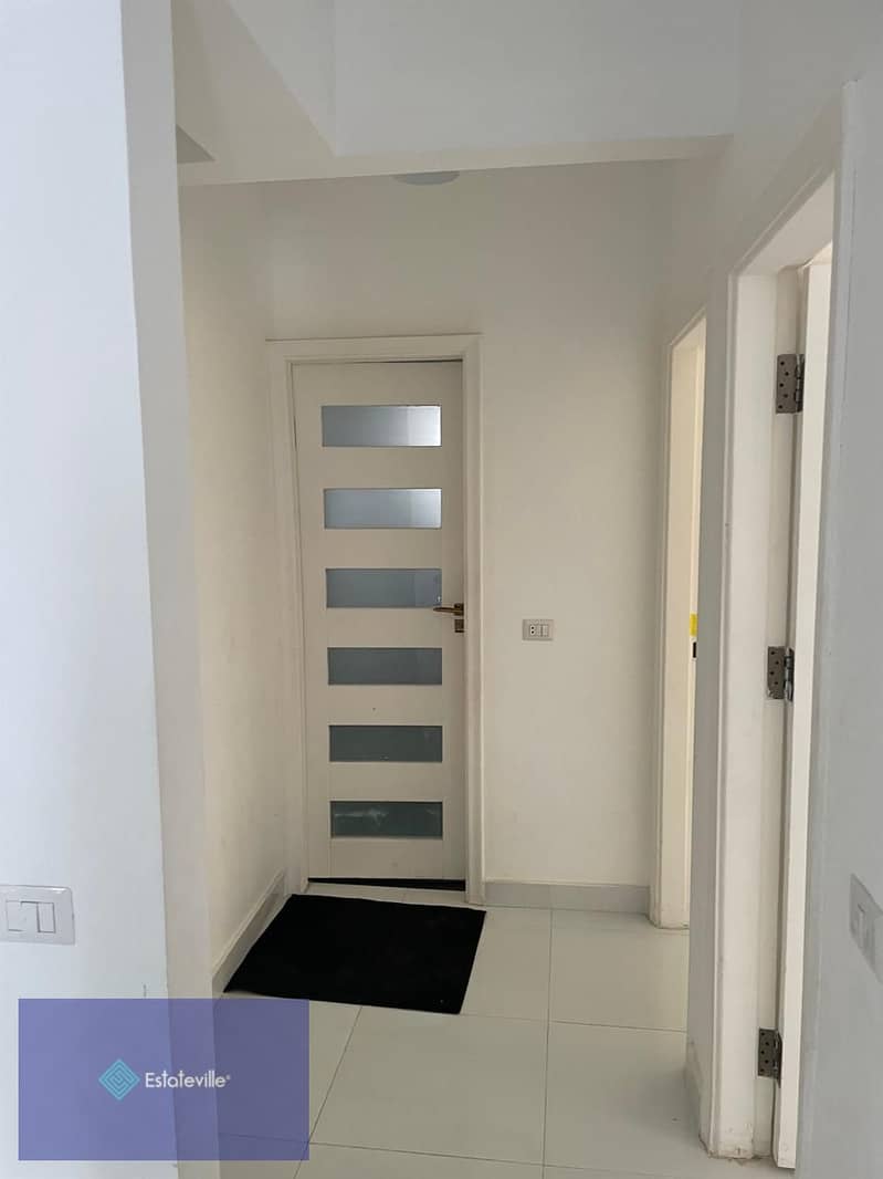 Apartment with immediate receipt in Banafseg, Bahri East Buildings, including a garage and a storeroom, super luxurious finishing 4