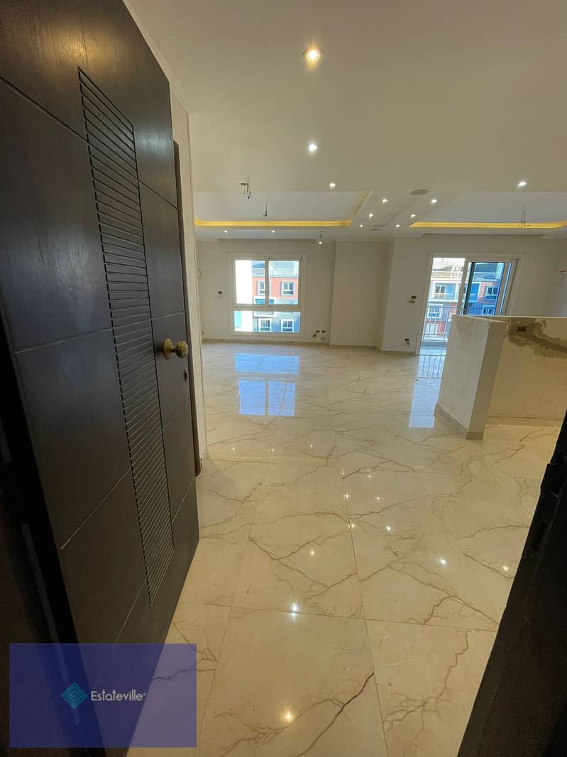 Apartment 189 meters, immediate delivery, finished with air conditioners, view of the swimming pool inside the compound in the Fifth Settlement next t 4