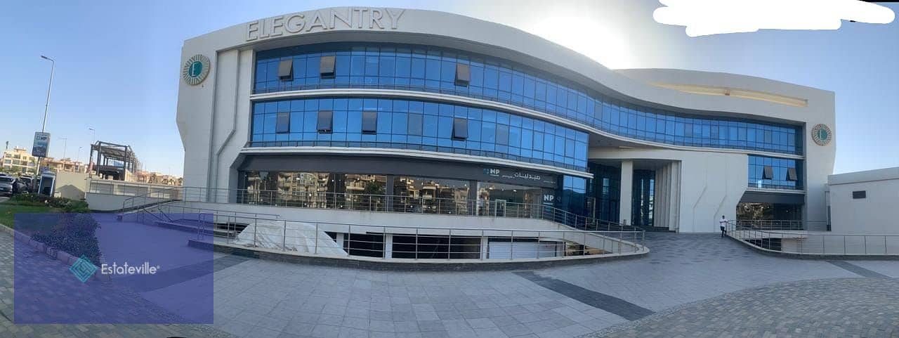 64-meter office, immediate delivery, finished with air conditioners, with a down payment of 2,300,000 directly on Al-Baghdadi Square in the Fifth Sett 0