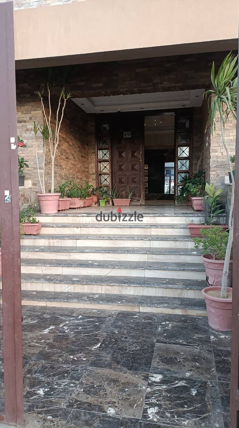 Duplex for sale, ground floor with garden in front of the gate of Beverly Hills, Range Rover and Mercedes, Sheikh Zayed 17