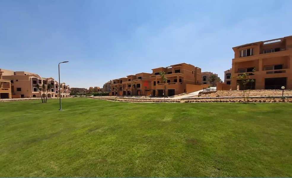 فيو مفتوح ع لاند سكيب نافورة تاون كورنر قطامية جاردنز-Katameya Gardens 4