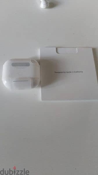 Apple AirPods (A2564) 4