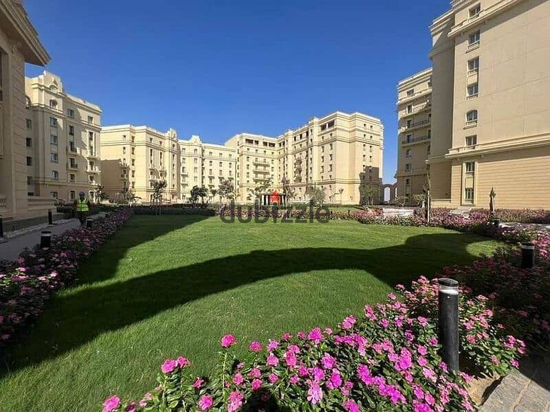 بمقدم 5% فقط شقه  للبيع في قلب العاصمه الاداريه | متشطب بالكامل في R5 | مبني علي الطراز الفرنسي  * Garden city * 5