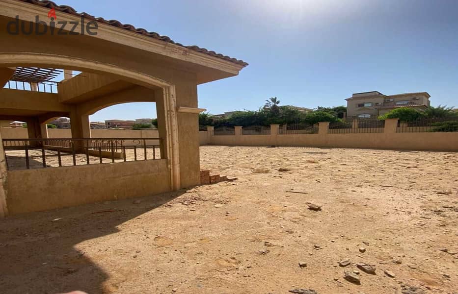 standlone villa for sale  Etoile de Ville Compound 7