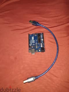 Arduino Uno R3  مع 2 موتور وعلبة سلوك