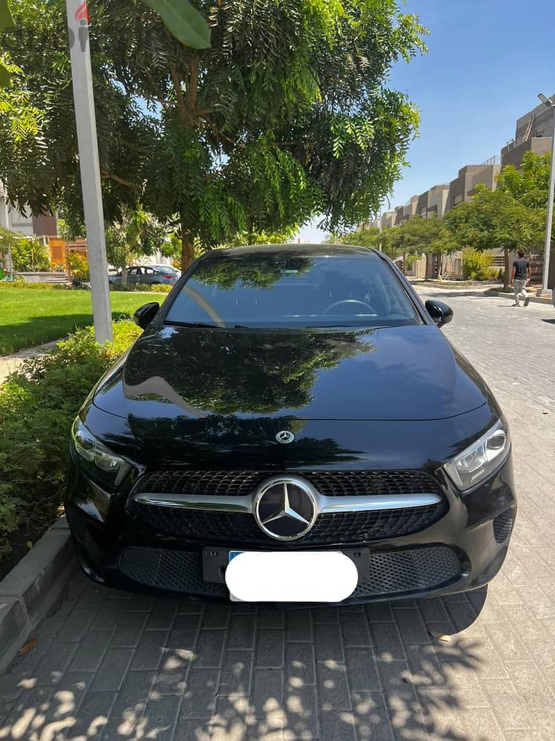 Mercedes-Benz A180 2021 1