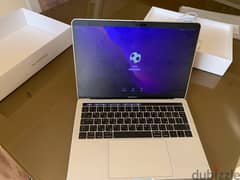 Apple MacBook Pro 2016 512 GB Ram 8 GB with touch bar