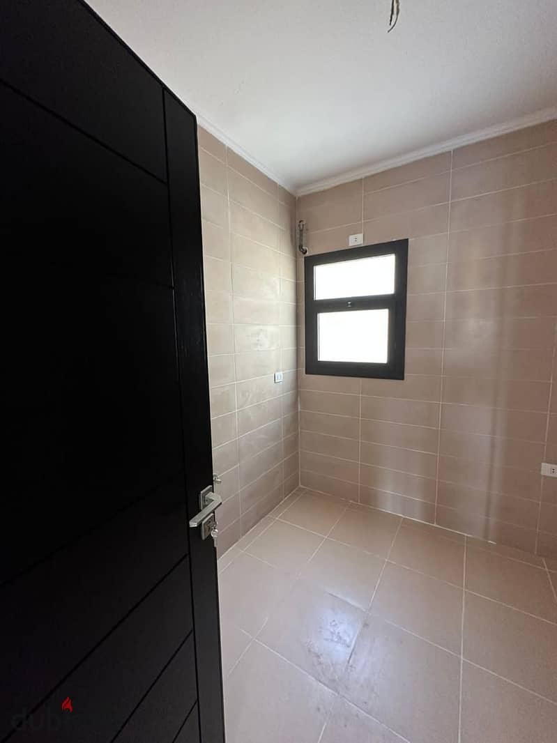 170 sqm finished apartment (immediate delivery) for sale in The Address East Compound, Fifth Settlement 2