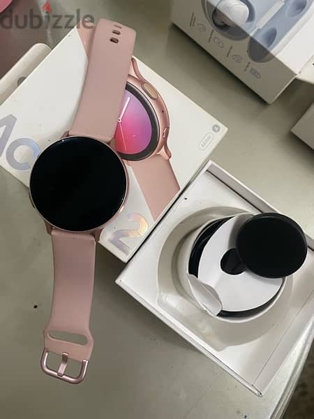 Galaxy watch 2 + galaxy ear buds perfect condition 2