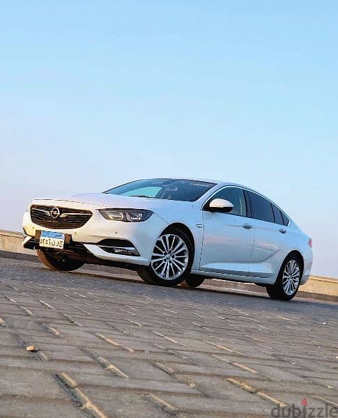 Opel Insignia 2019 0