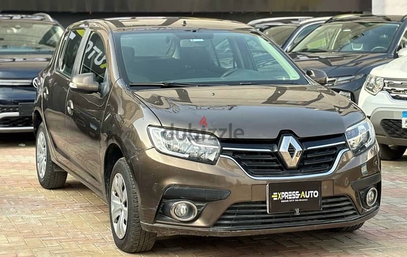 Renault Sandero 2021 / Automatic 2