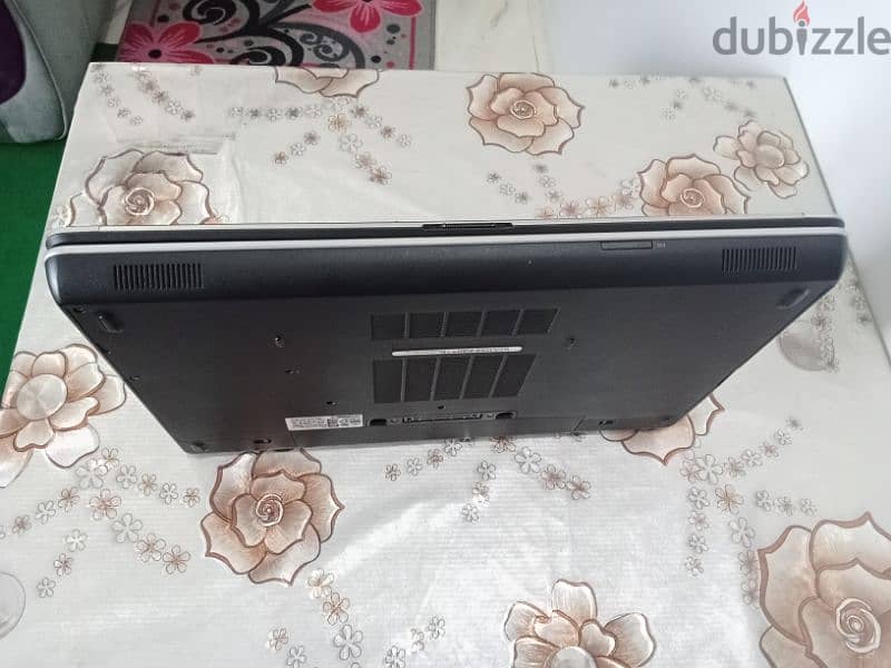 لابتوب Dell latitude 6500 8