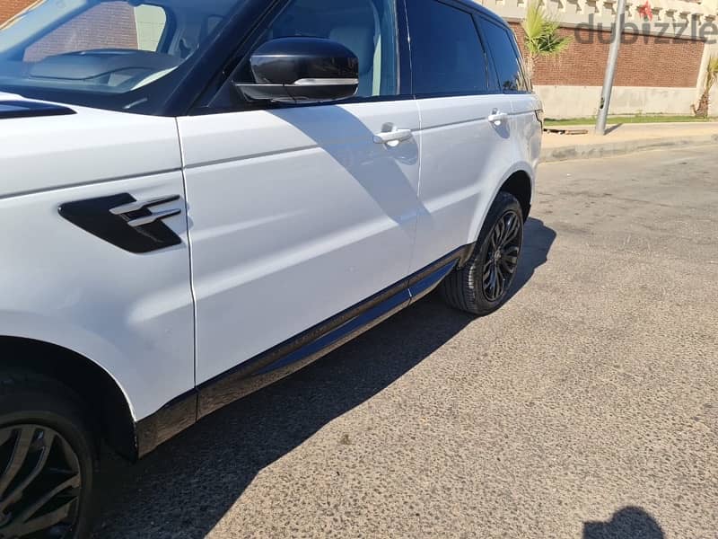 Range Rover Sport 2021 - 7 Seats 11