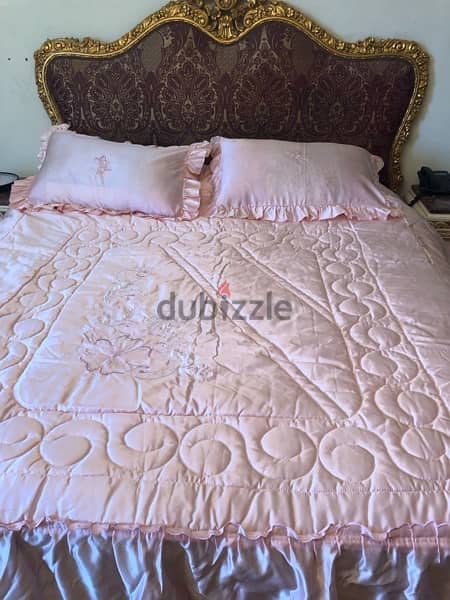 A mspanish elegant embroidery Coverlet for1,200 pounds only 3