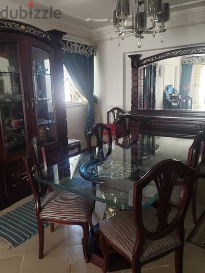 full dining room for villa طقم سفره كامل نضيف جدا للمساحات الكبيره