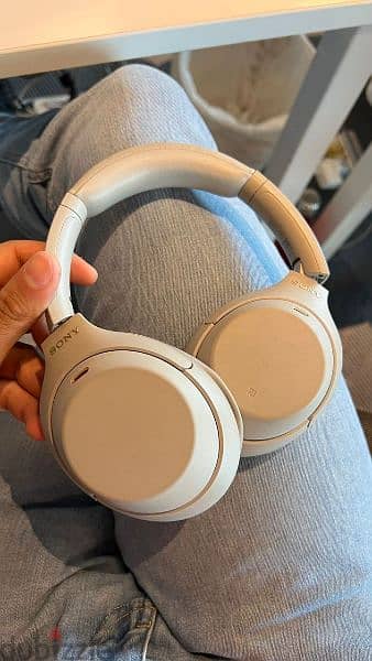 WH-1000XM4 Wireless Noise Cancelling Headphones 4