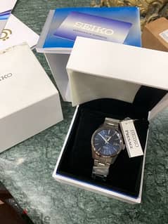 Seiko Sharp Edge Blue dial - بنص سعرها جديدة بالعلبه و ضمان العربي