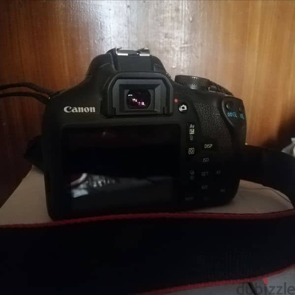 Canon EOS 2000D 2