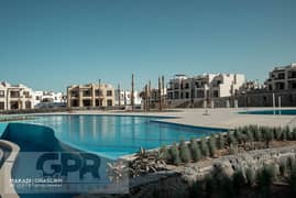 فيلا للبيع على الاجون مباشرة في في قلب خليج مكادي على ساحل البحر الأحمر الغردقة Villa for sale in Makadi Hurghada 0