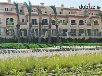 Key villa for sale in View Garden at the end of 90th Street فيلا للبيع على المفتاح بفيو جاردن اخر شارع التسعين