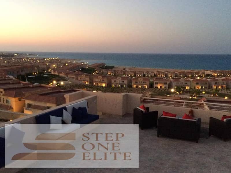 For quick sale, a two-bedroom chalet on the sea in installments in Telal Ain Sokhna Village 7