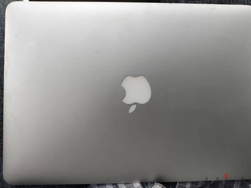 laptop macbook air لاب توب ماك بوك اير 0