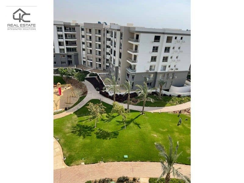 3 bedroom apartment 192 m with panoramic view with lowest price in the market bahry in Hyde Park Compound, Fifth Settlement 6