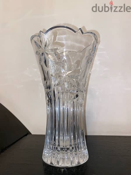 3 crystal vases 2