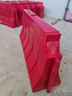 Plastic road barriers حواجز طريق بلاستيكيه (صداده) 0