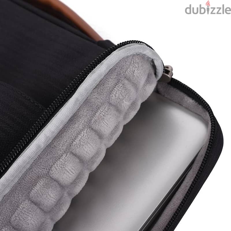 حقيبة كمبيوتر لابتوب اصلية  بحجم 15.6 بوصة-Laptop bag 15.6 inch , used 2