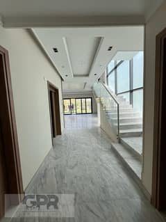 ready to move garden duplex next to BUE university in al shorouk / دوبلكس (دورين) فوري جاهز في البروج خلف المركز الطبي العالمي بسعر مميز