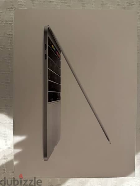 MacBook pro 13 inch 1