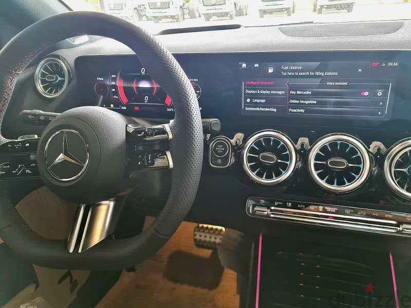 Mercedes-Benz GLA 200 AMG  2024 9