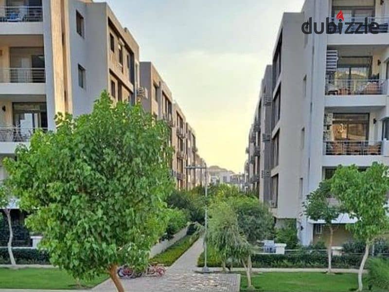 Apartment for sale in the Fifth Settlement, on the landscape, in the Taj City Compound, directly in front of the airport, along Al Thawra Street 5