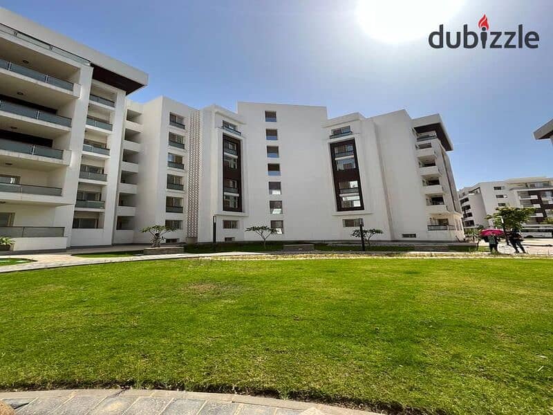 3-bedroom apartment for sale with only 5% down payment in the capital, in Al-Maqsad Compound, next to the Green River and in front of the iconic tower 24