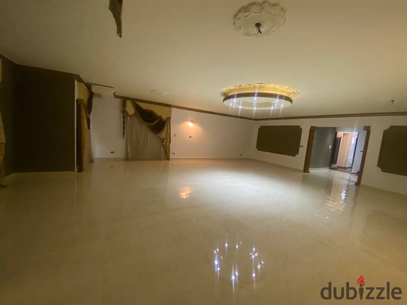 Apartment 250m for rent in Rehab City 2 View Garden Square Air Conditioning and Kitchen 4