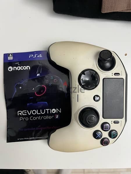 Nacon Revolution Pro 2 PS4 Controller 2