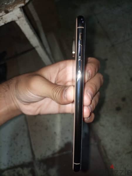 iPhone Xa max  ايفون xs max 1