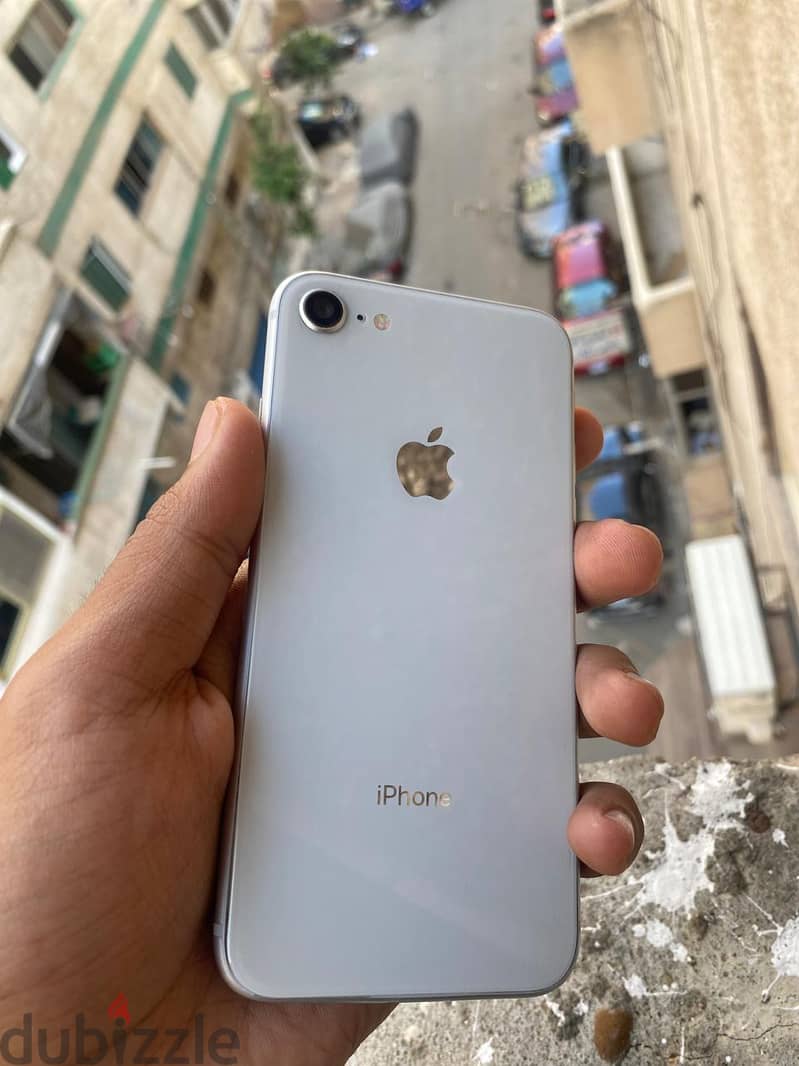 iPhone 8 عادي  البطاريه 85 1