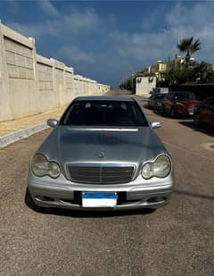 Mercedes-Benz C180 2004 0