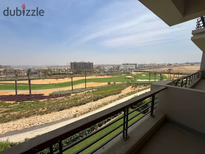 3BR Uptown Cairo Gem: Golf Views, Fully Equipped | شقة ٣ غرف نوم للايجار في اب تاون كايرو جولف فيو 3