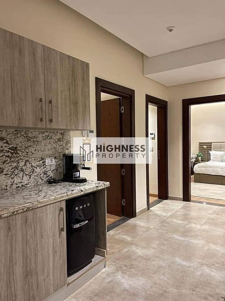 At the old price, an apartment for sale, 160 m, at a very special price, in Sun Capital Compound in the heart of October, close to the Giza Pyramids. 1