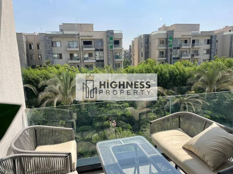 At the old price, an apartment for sale at a very special price, ultra-super luxurious, finished, in Mostakbal City, next to Madinaty and Bloomfields, 6