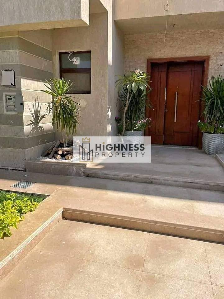 With a 42% cash discount, an apartment for sale, 224 m, at a very special price, in Taj City Compound, prime location in front of Cairo Airport 4