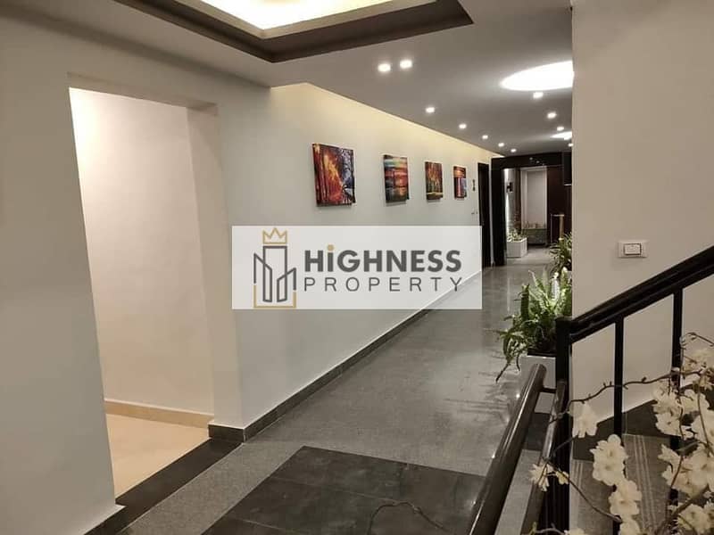 At the old price and less, an apartment with a garden for sale, 208 square meters, at a special price in Taj City Compound, and installments over the 2