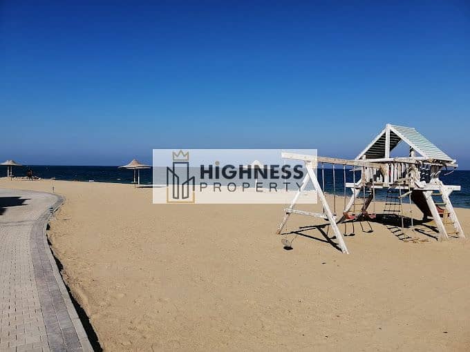 Immediate receipt of a snapshot chalet for sale, 150 square meters, at a special price, with a view on the sea, in La Vista Gardens, Ain Sokhna 5